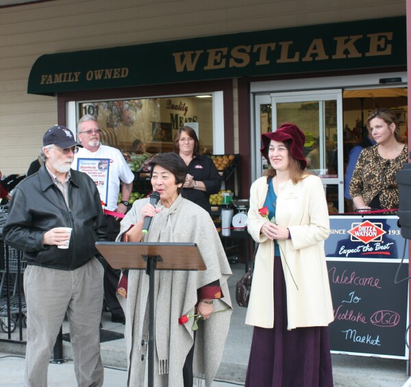 Westlake_IGA_GRAND_OPENING_035