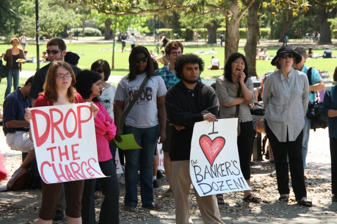 Occupy-Bank12-3