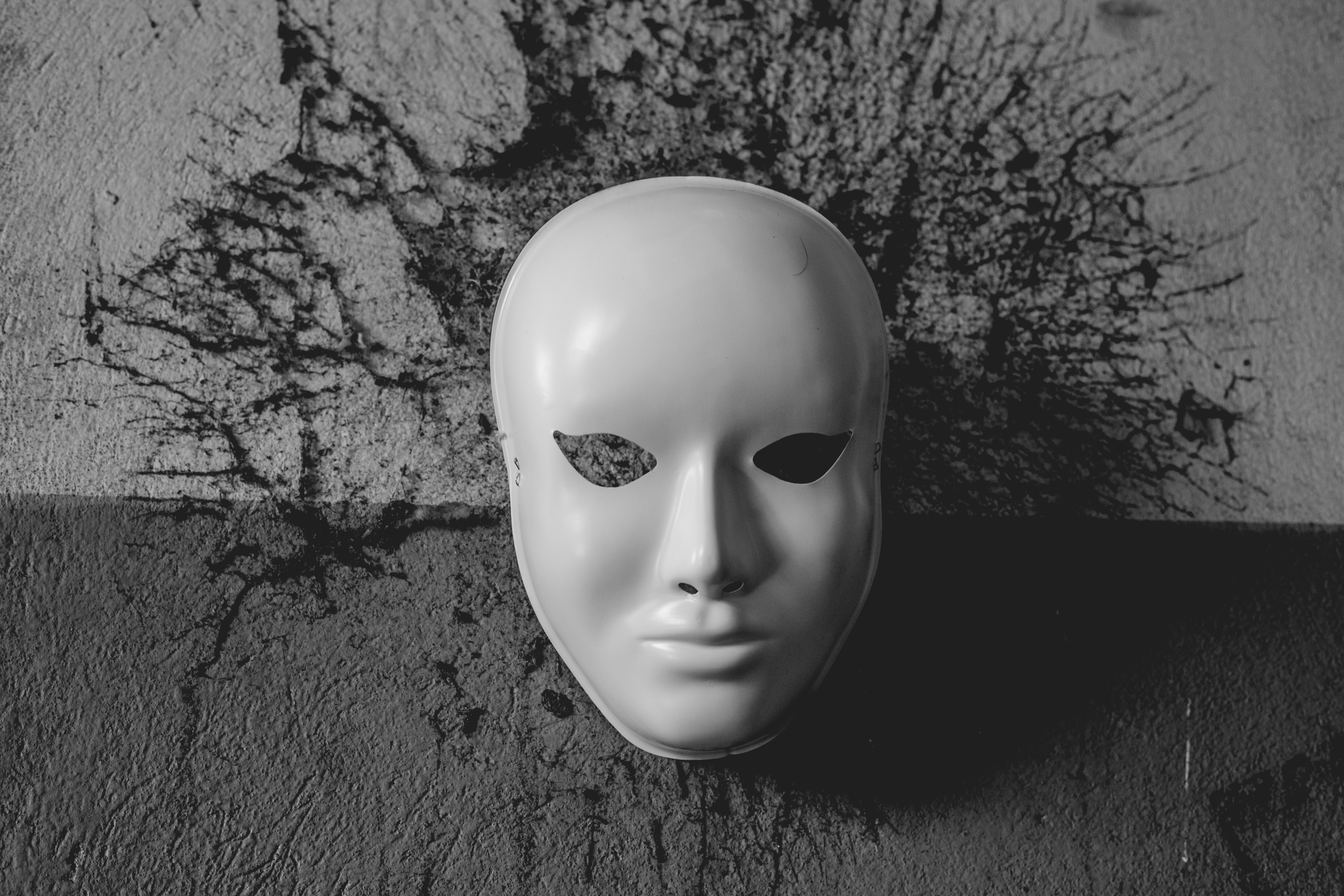 Mask edilson-borges-a2wU2cfiFOc-unsplash | Davis Vanguard