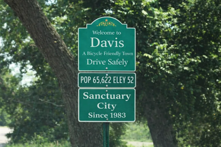 Davis City Council to Consider Strengthening Sanctuary Policies