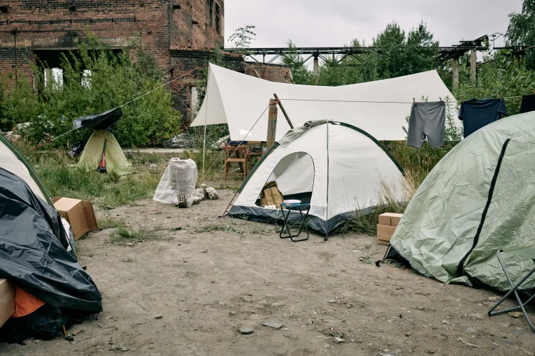 US Homelessness Down 3.3%, Advocates Fear Trump Policies Threaten Progress